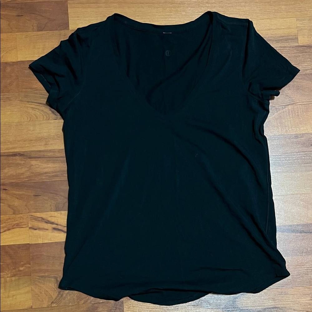 lululemon v-neck
